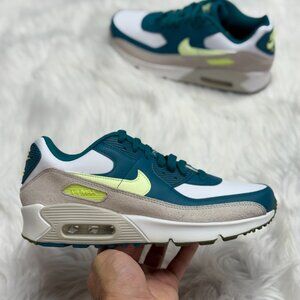 Nike Air Max 90 Leather Bright Spruce Volt GS CD6864-124 NEW Sz 7 / WMNS 8.5